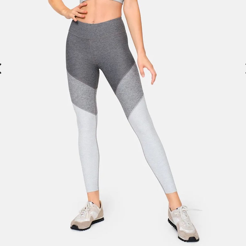 Outdoor Voices Springs 7/8 Legging size XS like new